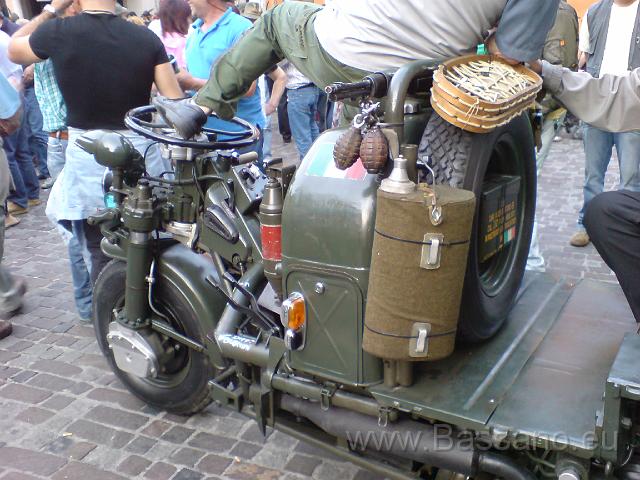 Adunata Alpini BAssano 2008 MK-133.JPG